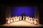 Ogres bērnu un jauniešu deju kolektīvs «Pīlādzītis» 20.12.2014 izdejo Ziemassvētku programmu 2