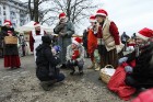 Ziemassvētku tirdziņš Čiekurkalna krustcelēs vieno tuvējās apkārtnes iedzīvotājus 17