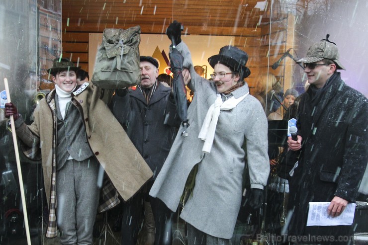 Rīgā atzīmē Šerloka Holmsa dzimšanas dienu 141005