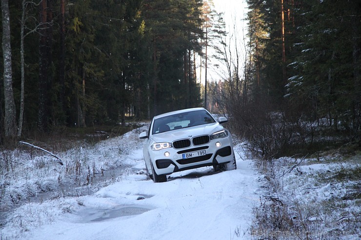 Travelnews.lv redakcija 15.01.2015 sadarbībā ar «Inchcape BM Auto» ceļo ar jauno BMW X6 Xdrive 3.0d pa Kurzemes ceļiem 141307
