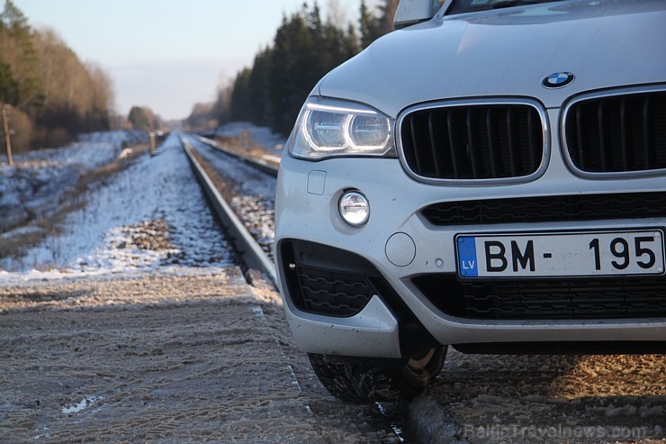 Travelnews.lv redakcija 15.01.2015 sadarbībā ar «Inchcape BM Auto» ceļo ar jauno BMW X6 Xdrive 3.0d pa Kurzemes ceļiem 141311