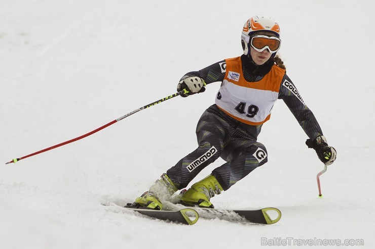 Latvijas kausa pirmais posms kalnu slēpošanā Siguldā pulcē labākos Baltijas sportistus 142002