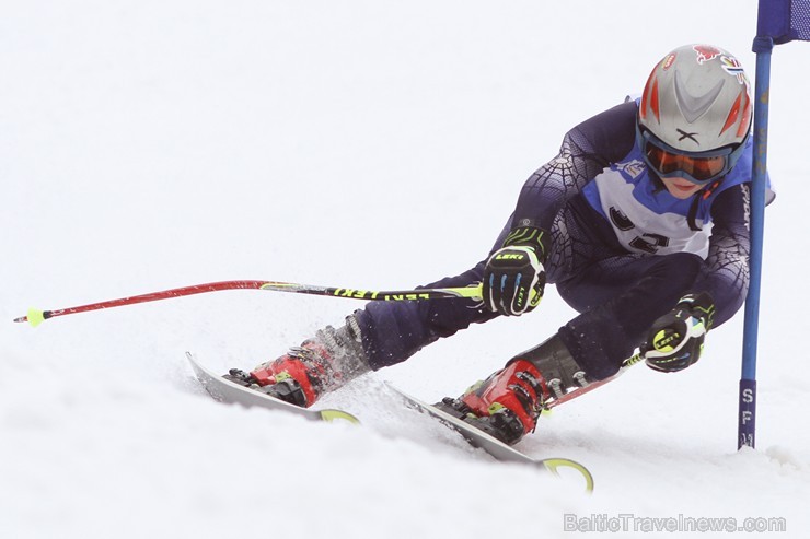 Latvijas kausa pirmais posms kalnu slēpošanā Siguldā pulcē labākos Baltijas sportistus 142017