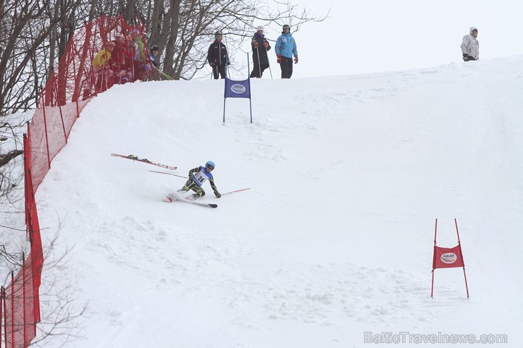 Latvijas kausa pirmais posms kalnu slēpošanā Siguldā pulcē labākos Baltijas sportistus 142018
