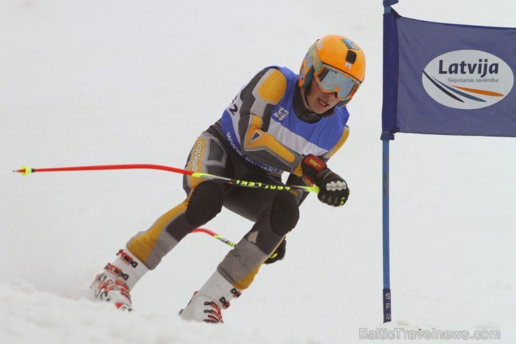 Latvijas kausa pirmais posms kalnu slēpošanā Siguldā pulcē labākos Baltijas sportistus 142025