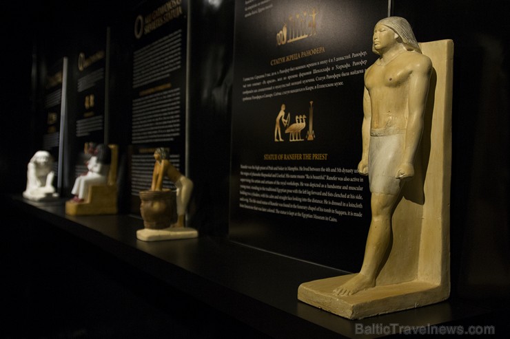 Galerijā «Centrs» atklāta Ēģiptes faraona Tutanhamona dārgumu izstāde 142865