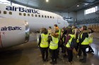 Ēnu dienā airBaltic ikdienas darbu iepazīst 50 skolēni 16
