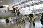 Ēnu dienā airBaltic ikdienas darbu iepazīst 50 skolēni 38