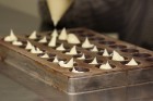 Pūres šokolādes muzejā iespējams iepazīties ar šokolādes tapšanas tradīcijām 22