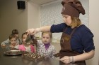Pūres šokolādes muzejā iespējams iepazīties ar šokolādes tapšanas tradīcijām 23