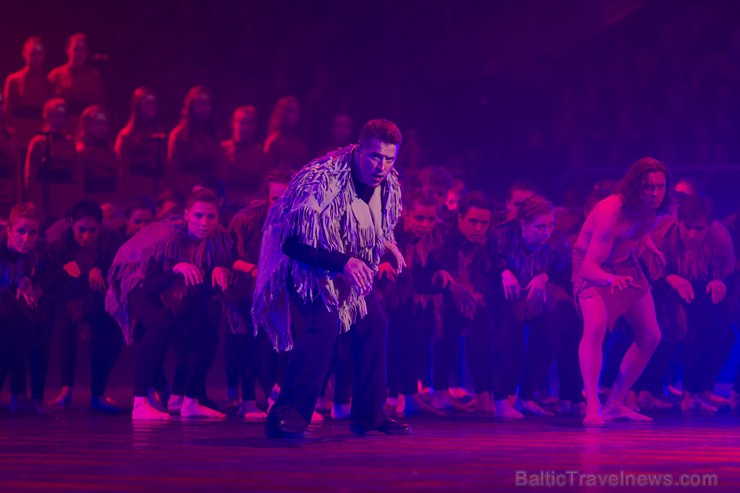 Arēnā Rīga ar grandiozu koncertu tiek atzīmēta deju grupas «Dzirnas» 30 gadu jubileja 143085