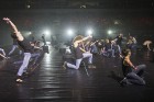 Arēnā Rīga ar grandiozu koncertu tiek atzīmēta deju grupas «Dzirnas» 30 gadu jubileja 35