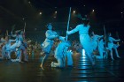 Arēnā Rīga ar grandiozu koncertu tiek atzīmēta deju grupas «Dzirnas» 30 gadu jubileja 43