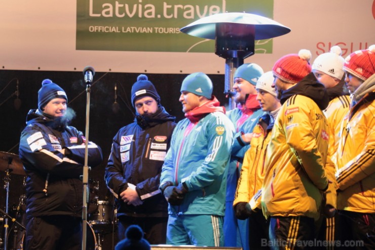 Siguldas bobsleja un kamaniņu trasē sestdien startēja 45. FIL pasaules čempionāts kamaniņu sportā. Foto: Juris Ķilkuts,  FotoAtelje.lv 143218