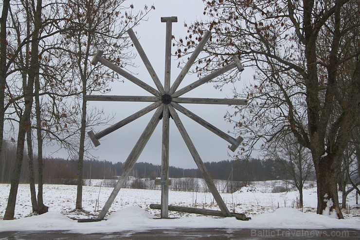 Raiņa māja Berķenelē piedāvā iepazīt Raini un palikt pa nakti. Vairāk informācijas - www.visitdaugavpils.lv 143354