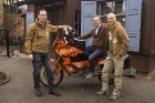 Motoekspedīcija «2 Rati 2 Ragi» atvadās no Latvijas, lai dotos trīs mēnešu ilgā braucienā no Labās Cerības raga (Keiptaunā) līdz Eiropas tālākajam zie 1