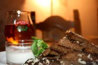 Taverna «Dzintara ceļš» cienā ar latviešu ēdieniem un priecē ar interesantiem interjera elementiem 5