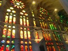 Atklāj, ko slēpj Svētās Ģimenes baznīcas (Sagrada Família) greznas vitrāžas www.sagradafamilia.cat 28