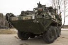 22. un 23.martā Latviju šķēršo vairāk nekā 40 dažāda veida militārās tehnikas vienību, tostarp 20 bruņumašīnas Stryker, kas ASV 2. kavalērijas pulka m 1