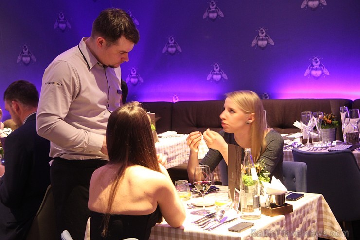 Rīgas restorāns «Melnā bite»  piedāvāja 18/19.03.2015 vakariņas ar Michelin zvaigznes pavāru Alfredo Russo no Itālijas 145318