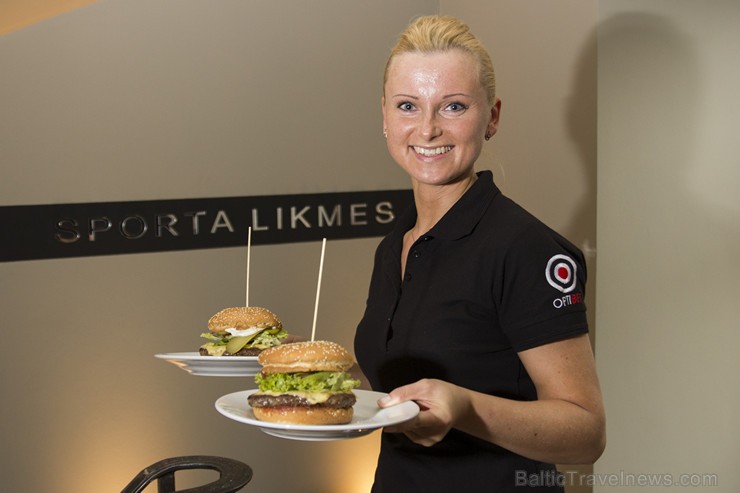Ar akciju «Bezmaksas burgers» atklāj jauno Optibet Sporta bāru «Barona 108» 145458