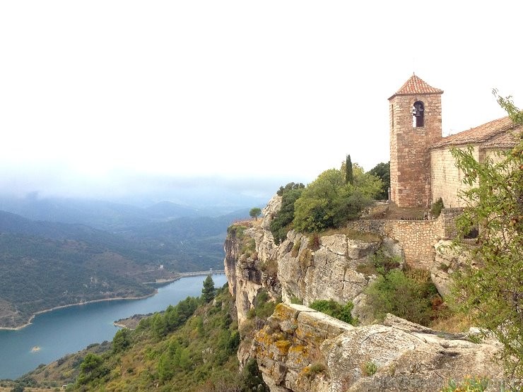 Iepazīsti spāņu kalnu ciemata Siurana virsotnes un terases www.turismesiurana.org 145493