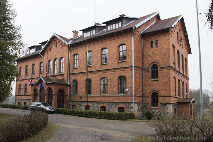 Pirmās Latvijas brīvvalsts laikā muižas ēkā iekārtota Skaistkalnes pamatskola, vēlāk - vidusskola 145976