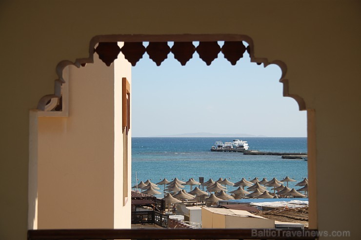 Travelnews.lv iepazīst Hurgadas viesnīcas «Sentido Mamlouk Palace» pludmali 146317