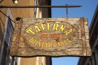 Travelnews.lv redakcija apciemo Vecrīgas restorānu «Taverna» 1