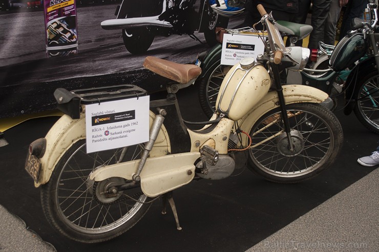 Ar tradicionālo motociklu parādi atklāj 2015. gada motosezonu 147483