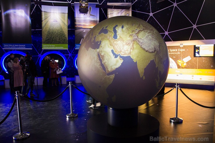 Rīga bez maksas ir apskatāma Eiropas Kosmosa izstāde, kas ir lielākā ceļojošā izstāde par kosmosu Eiropā. Tā interaktīvā veidā iepazīstina ar Eiropas  147716