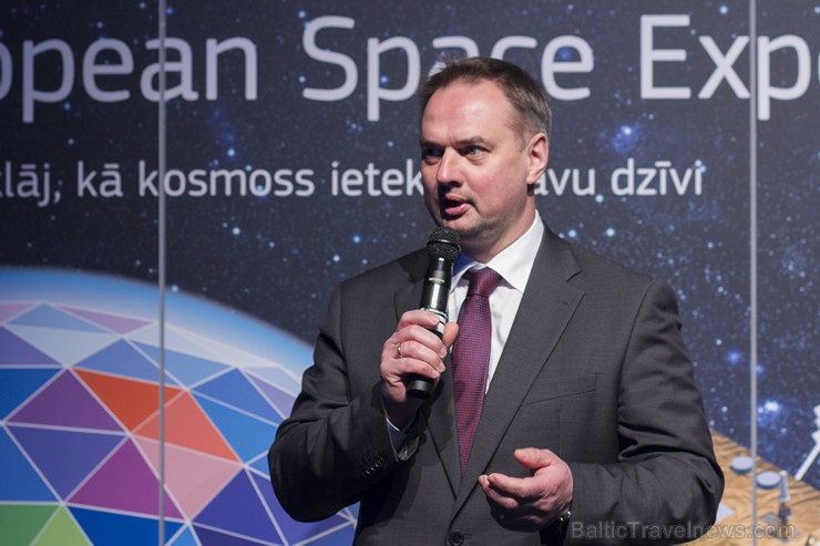 Rīga bez maksas ir apskatāma Eiropas Kosmosa izstāde, kas ir lielākā ceļojošā izstāde par kosmosu Eiropā. Tā interaktīvā veidā iepazīstina ar Eiropas Rīga bez maksas ir apskatāma Eiropas Kosmosa izstāde, kas ir lielākā ceļojošā izstāde par kosmosu Eiropā. Tā interaktīvā veidā iepazīstina ar Eiropas 147724