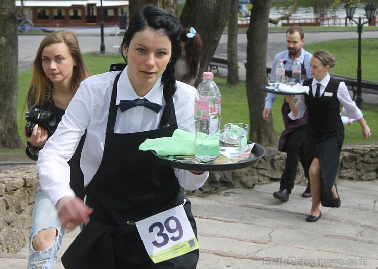 Latvijā pirmais viesmīļu skrējiens ir startējis Rīgā un noskaidrojis uzvarētājus 147748