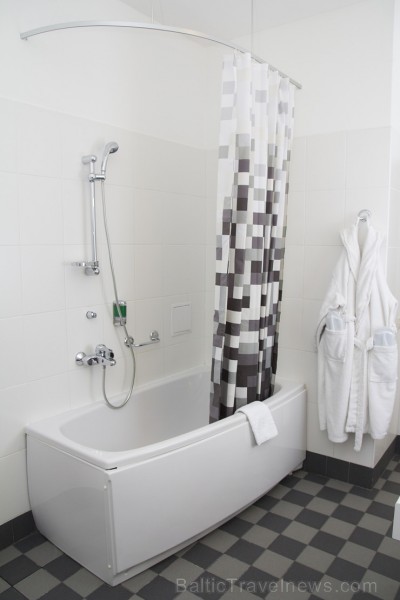 Hotel Kolonna Rēzekne piemērota patiesiem Latgales apceļotājiem. Vairāk informācijas - www.hotelkolonna.com Hotel Kolonna Rēzekne piemērota patiesiem Latgales apceļotājiem. Vairāk informācijas - www.hotelkolonna.com 147879