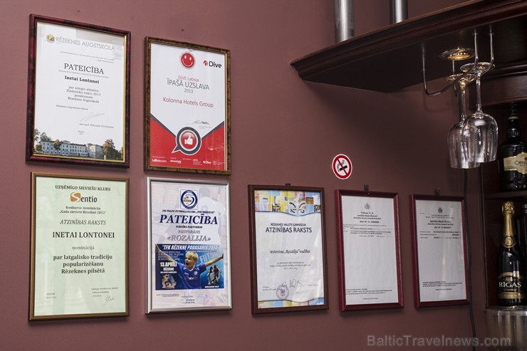 Hotel Kolonna Rēzekne piemērota patiesiem Latgales apceļotājiem. Vairāk informācijas - www.hotelkolonna.com Hotel Kolonna Rēzekne piemērota patiesiem Latgales apceļotājiem. Vairāk informācijas - www.hotelkolonna.com 147893