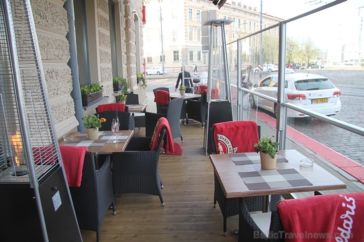 Vecrīgas viesnīcas restorāns «De Commerce Gastro Pub 1871» pirmo reizi vēsturē atver vasaras terasi. Vairāk informācijas - www.decommerce.lv 148073