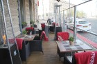Vecrīgas viesnīcas restorāns «De Commerce Gastro Pub 1871» pirmo reizi vēsturē atver vasaras terasi. Vairāk informācijas - www.decommerce.lv 4