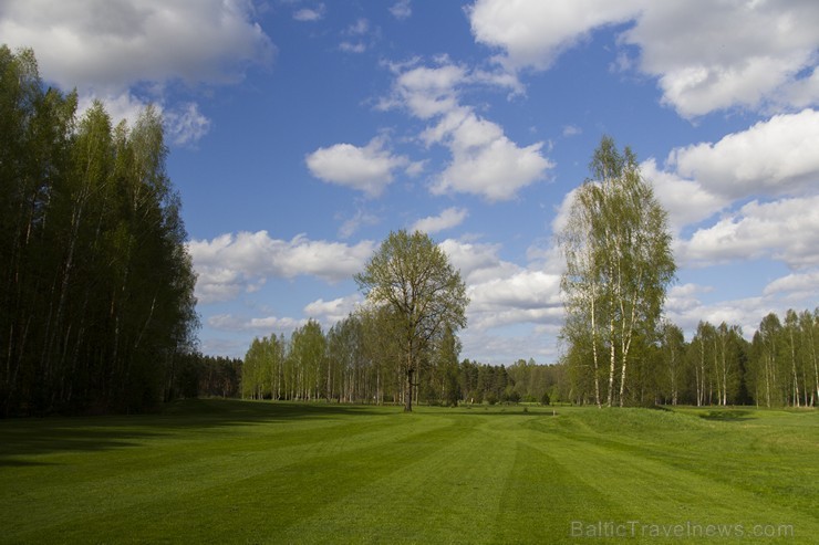 Šodien visā Latvijā atzīmē Golfa dienu 148359