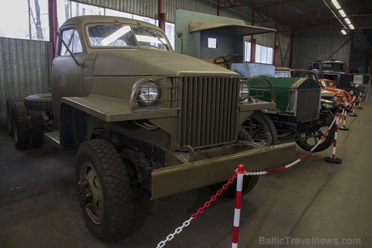Uzvaras mašīnu muzejā apskatāma viena no lielākajām Latvijā esošajām lauksaimniecības traktoru kolekcijām 148729