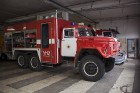 ZIL - 131 ugunsdzēsības auto, kuru sānu durvju dēļ ugunsdzēsēji iesaukuši par tramvaju 86