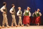 Bērnu deju studija «Pīlādzītis» un TDA Ogre sparīgi dejo Ogres kultūras centrā 20