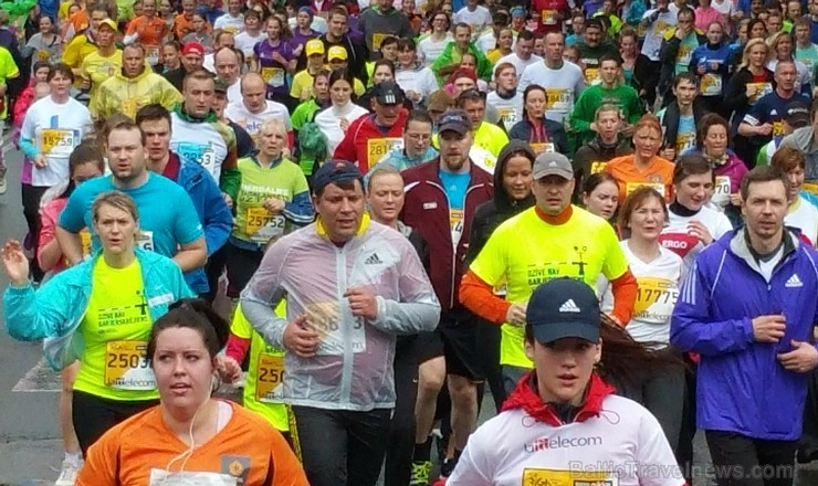 Rīga skrien tautas klases 5km un 10km «Lattelecom Rīgas maratons 2015» distances 149565