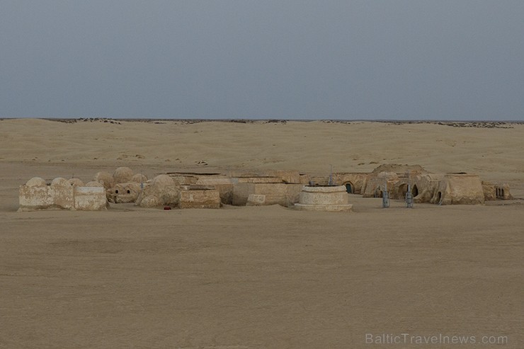 Travelnews.lv sadarbībā ar Novatours Sahāras tuksnesī apmeklē filmas «Star Wars» filmēšanas laukumu 150179