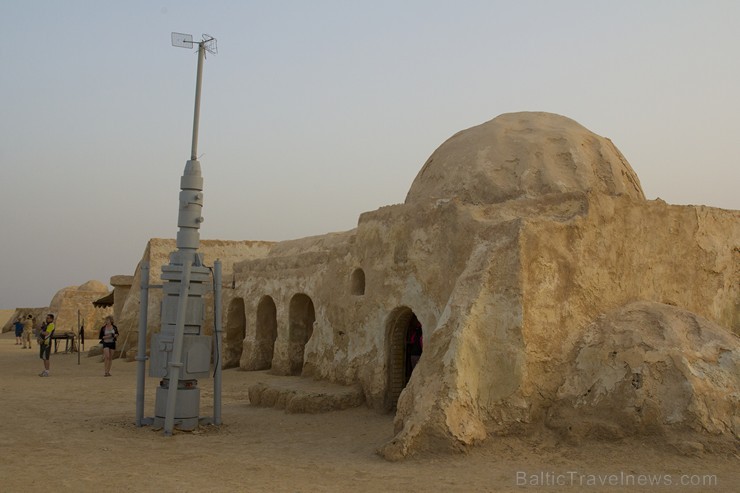 Travelnews.lv sadarbībā ar Novatours Sahāras tuksnesī apmeklē filmas «Star Wars» filmēšanas laukumu 150190