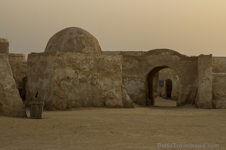 Travelnews.lv sadarbībā ar Novatours Sahāras tuksnesī apmeklē filmas «Star Wars» filmēšanas laukumu 150192