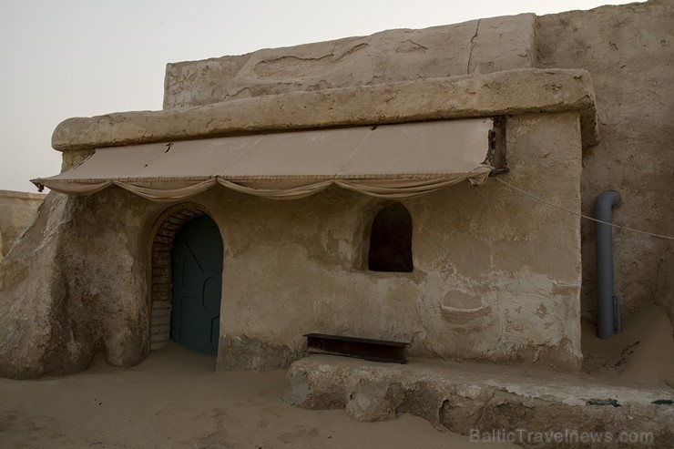 Travelnews.lv sadarbībā ar Novatours Sahāras tuksnesī apmeklē filmas «Star Wars» filmēšanas laukumu 150195