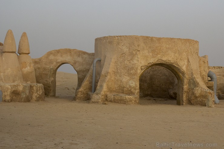 Travelnews.lv sadarbībā ar Novatours Sahāras tuksnesī apmeklē filmas «Star Wars» filmēšanas laukumu 150196