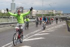 Galvaspilsētā tūkstošiem velosipēdistu dodas «Elkor Rīgas velomaratons 2015» distancē 86