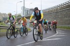 Galvaspilsētā tūkstošiem velosipēdistu dodas «Elkor Rīgas velomaratons 2015» distancē 92