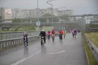 Galvaspilsētā tūkstošiem velosipēdistu dodas «Elkor Rīgas velomaratons 2015» distancē 99